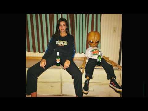 [FREE] Pop Punk x Punk Rock MGK x KennyHoopla Type Beat "Aliens" (Prod. 5head)