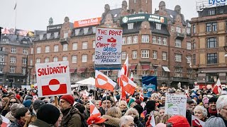 Miles de personas participan en las protestas 'Manos fuera de Groenlandia' en Dinamarca