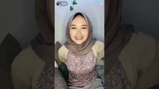 Download lagu Hijab Comel 👅 mp3