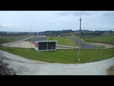 Hairpin turn in Porsche 997