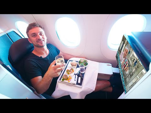 Poprvé v životě letím byznys třídou! | Stojí to za ty peníze?!