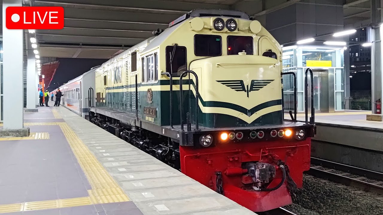 🔴 NAIK KERETA LOKOMOTIF LIVERY VINTAGE !! Kereta Api Menoreh dengan Lokomotif CC 201 92 01 Terbaru!