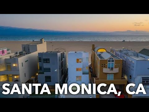 Oceanfront Architectural Home Along the Santa Monica Coastline