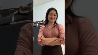 Download lagu STORY WA WANITA CANTIK JOGET TIKTOK MANIS BANGET😍 mp3