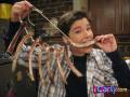 I Carly Biting Stuff