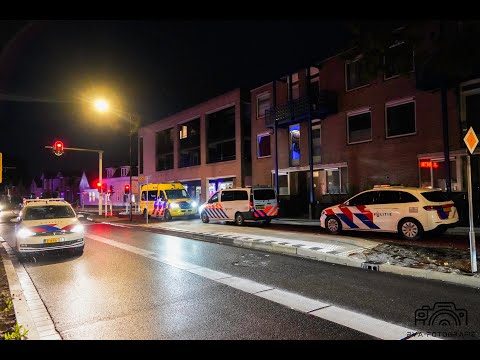 Gewonde en aanhouding na steekincident in Apeldoorn.