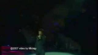 Billy Gilman sing Crying--Live
