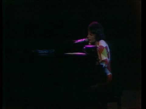 Queen - You Take My Breath Away - live in Earl's Court 1977