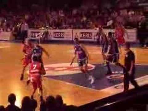 11 10-11-07 Pepinster-BCO - Jerry Green vanop afstand.mpg