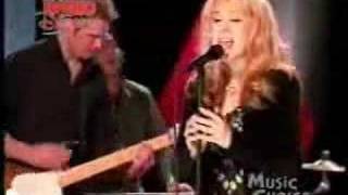 Diana DeGarmo singing Cardboard Castles