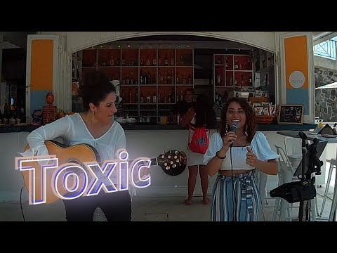 Anita Landolfo & Eleonora Perretta - Toxic live on the beach (Britney Spears cover)
