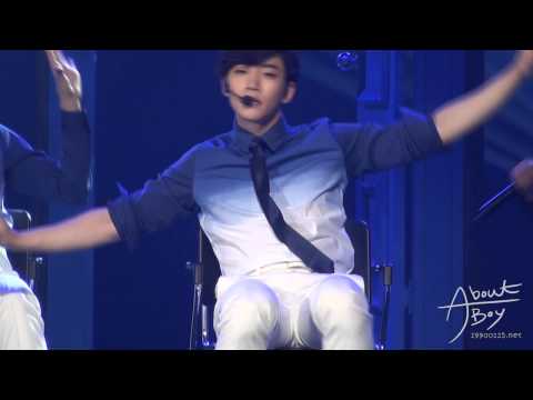 [FANCAM] 131227 JUNHO KBS Gayo - intro + ADTOY