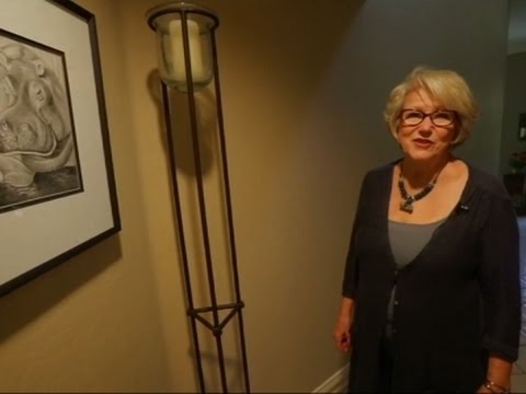 Meet the Singer Who Got a Hippo for Christmas