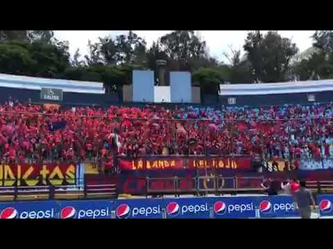 "La Banda Del Rojo - Clásico" Barra: La Banda del Rojo &bull; Club: Municipal