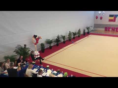 BeNeLux Cup 2019 - Wendy Gomes - 2007 B - Hoop - 2ième Place