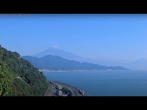 Video Thumbnail: Snow seen on Mount Fuji after record time without | AFP