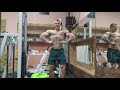 Flexing like a real musclegod!