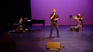 Robert Loose zingt De Verzoening van Frank Boeijen