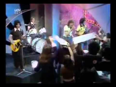 Wigans Ovation   Skiing In The Snow UK 1975   YouTube