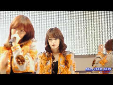 [Cam] 110403 T-ara Jiyeon - I Go Crazy Because of You @ LG Cinema 3D Game Festival [19]