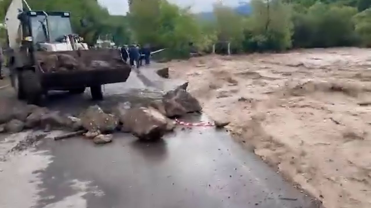 Ավտոճանապարհի փլուզման վայրում իրականացվում են մաքրման և այլ աշխատանքներ