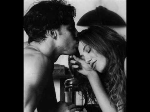 Νέλλυ Μάνου - Ποιός Νά Σφυρίζει