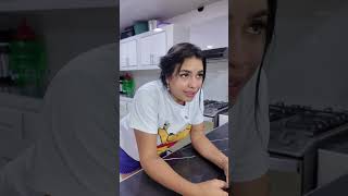 ¿TIENE OJOS EN LA ESPALDA? 😱 El superpoder de mi esposa en la cocina
