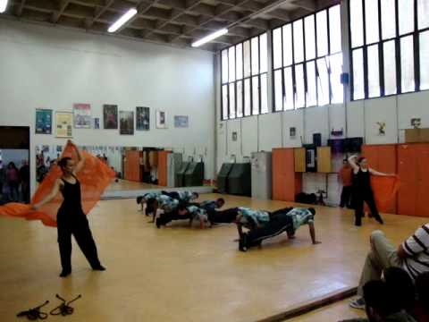 Ginástica - Coreografia Índia - UFMG - 2011/1 - 1º Período Educação Física