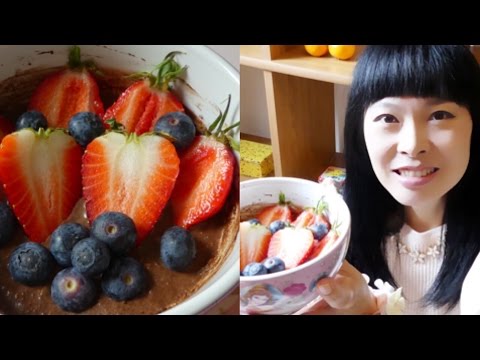 Flocons d’avoine cacao fraises myrtilles [Idée de petit déjeuner] [Recette légère healthy] Video