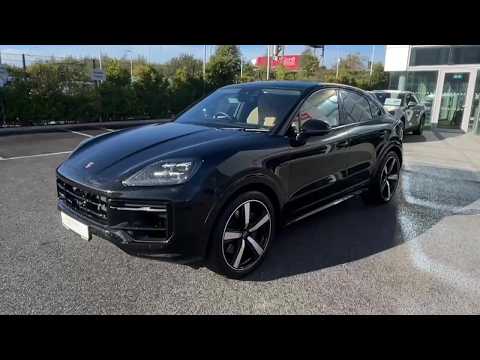 Porsche Cayenne  E-Hybrid Coupe Black Edition - Image 2