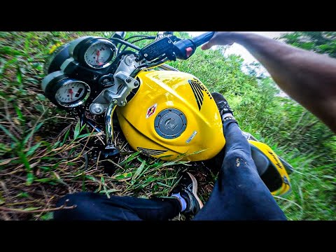 VOLTEI A PROCURAR O TUMULO DO VELHO SATANICO E DEU RUIM