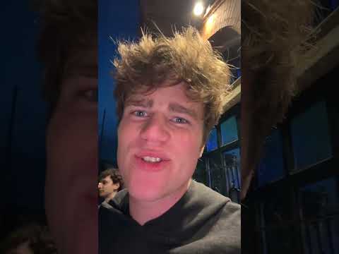 Lifesteal SMP Passes The Phone