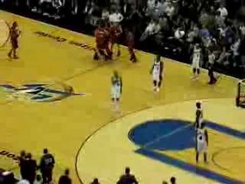 Mo Pete's WINNING shot - Raptors vs. Wizards - March 30 2007