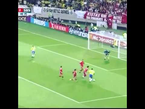 Denilson show contra a Turquia 2002