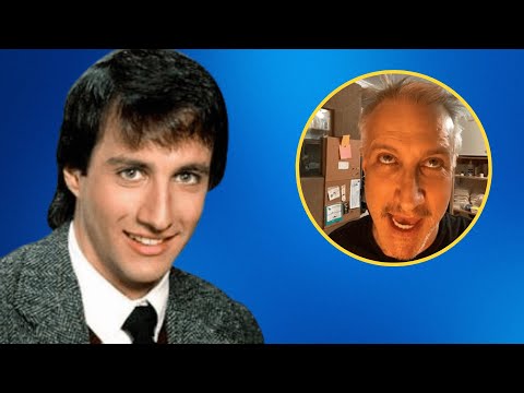 Bronson Pinchot Net Worth