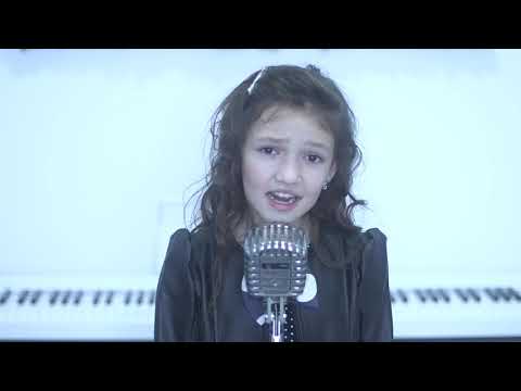 Stefania Turcanu  - Stea printre stele mama mea                       Academia de Arte Modus Vivendi