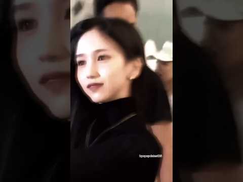 She’s so elegant 😳😭 #twiceedit #twiceedit #kpop #kpopedit #mina #twicemina #twiceconcert