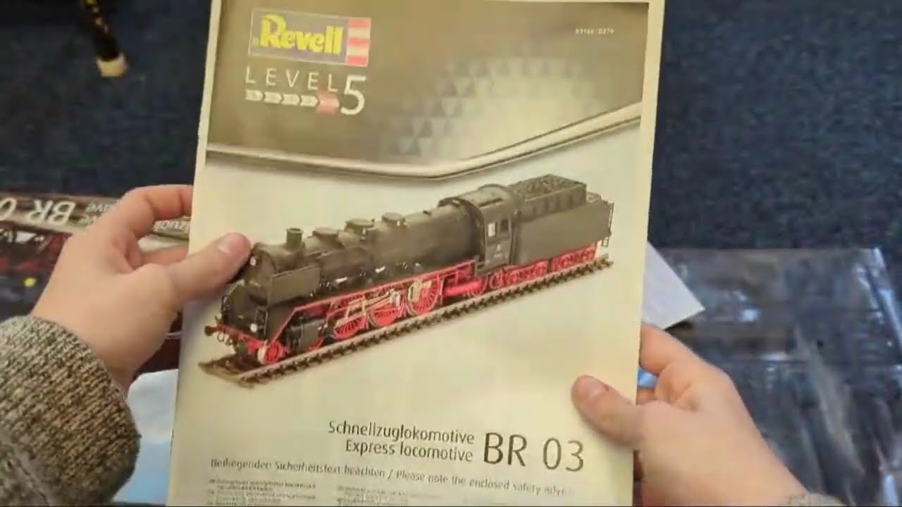 UNBOXING OF REVELL 02166 Express locomotive BR03 1/87 SCALE