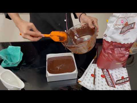 Learn how to bake a Vegan Chocolate Fudge Brownies - By Chef Ayushi Bajaj