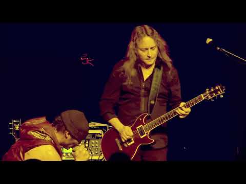 Jimsonweed Behind the Eyes of Blue - Live at Oulu Arena 2017