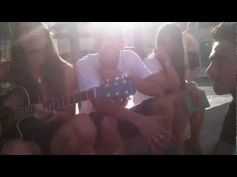 Skone & Kevin (con Marta Vivas) - Empieza Tú  (Vialia 13/07/12)