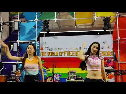 ALALA : Complicated @ World Of Freedom And Pride - Siam Center【4K 60FPS】
