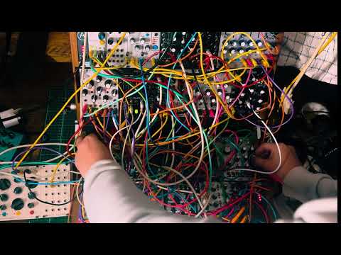 The Swaying Cable. (Glitchy eurorack jam feat Nono Modular ´Major Tom’