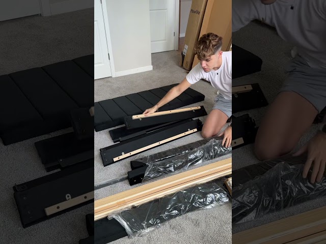Vídeo relacionado con Mrwoo Sofá Cama Infantil Tapizada 90x190cm con Almacenaje Hidráulico, Cama Individual con Somier de Láminas, Cama Juvenil y Adultos, Terciopelo, Beige (sin colchón)