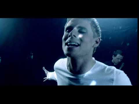 Í svörtum fötum - Dag sem dimma nátt