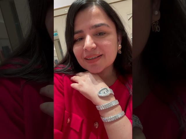 Vídeo relacionado con ROUREOX Set Caja Reloj Oro Claro Estuche Display Único Cojín Acolchado Bolsa Regalo Manual Cinta Solución Almacenaje para Bvlgari Serpenti