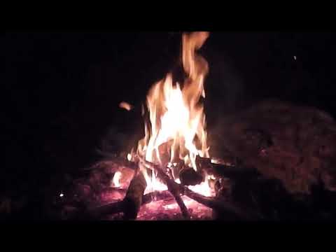 Piosenka Harcerska  Płonie ognisko i szumią knieje