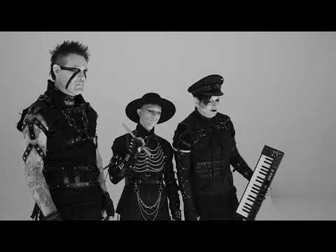 JULIEN-K - ALL THAT GLITTERS (Official Music Video)