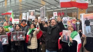 Iran, manifestazione pro Pahlavi a Milano: «Meloni chiuda il consolato»