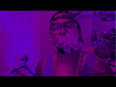 @THeBiGP2SKi - "No Chickens" (Chopped & Screwed)